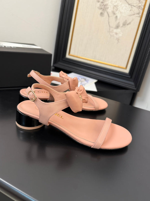 CC 25 Bow Attached Sandals Pink Sheepskin 233420