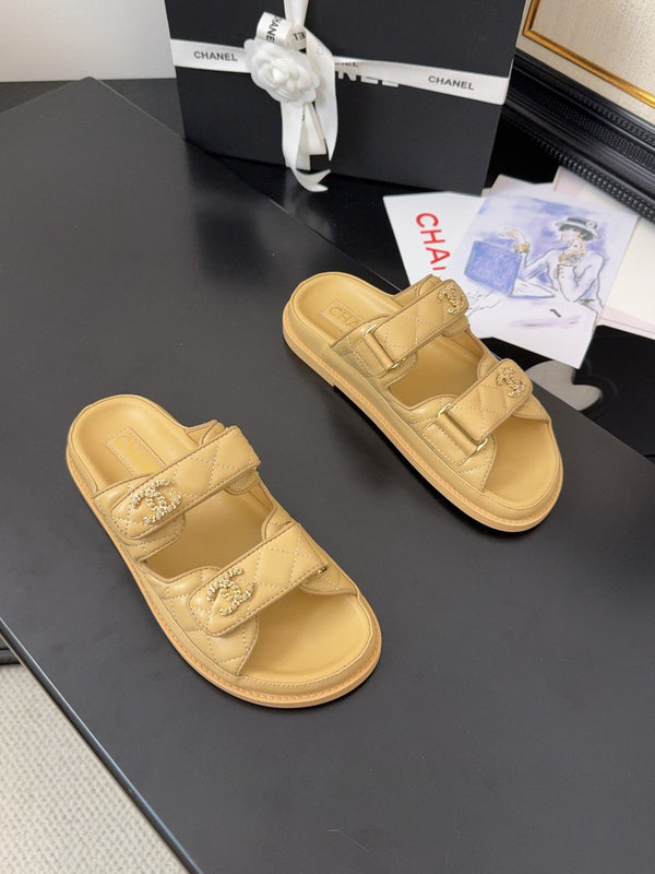 CC 25 Dad Sandal Mule Beige Calfskin