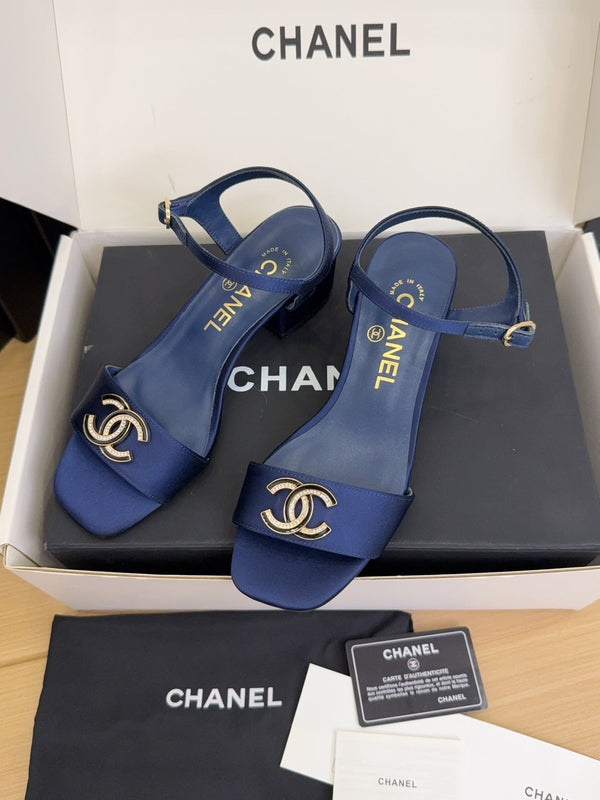 CC 25 High Heels 40 Sandals Navy Blue Satin And Sheepskin Square Toe 277711