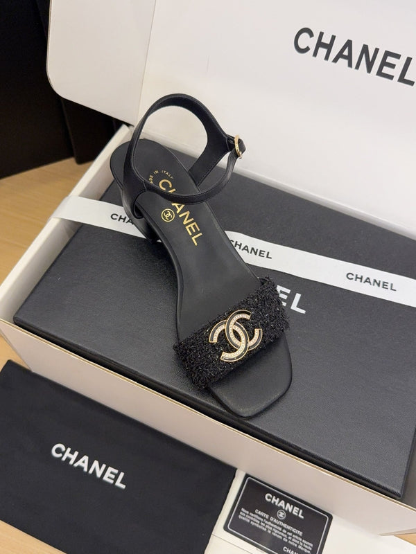 Sandali con tacco alto CC 25 40 in tessuto nero e pelle di pecora con punta quadrata 277713 