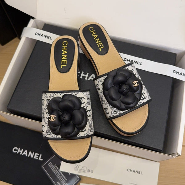 CC 25 Camellia Mule 40 Tessuto Nero e Pelle Beige 277718 