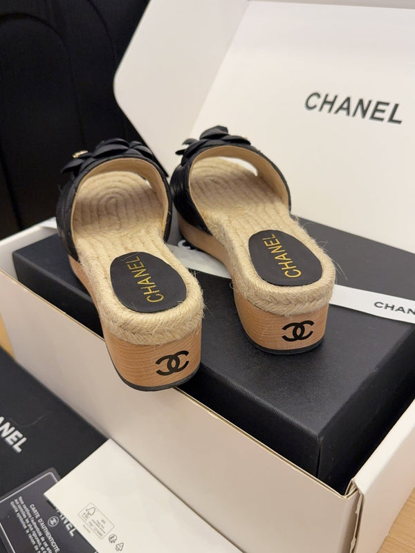 CC 25 Camellia 40 Mule Pelle Nera e Espadrillas Mix Suola in Legno 277720 