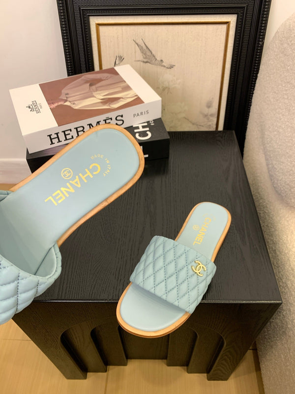 CC 25 Mule Sky Blue Montone 277681 