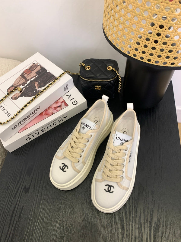 CC25 Sneaker White Beige Canvas 288783