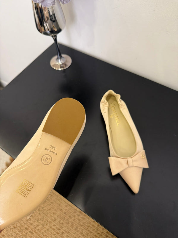 CC 25 Ballet Flats Beige Lamskin 330774