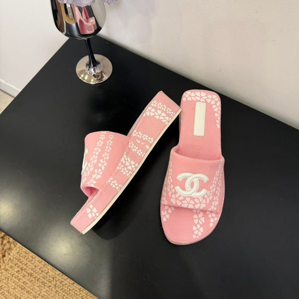 CC 25 Flower Slippers Pink Fabric 330770