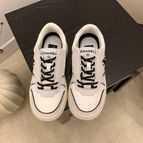 CC Alexander McQueen Sneakers Cream Gray Black Leather and Ceiling Fabric 537191