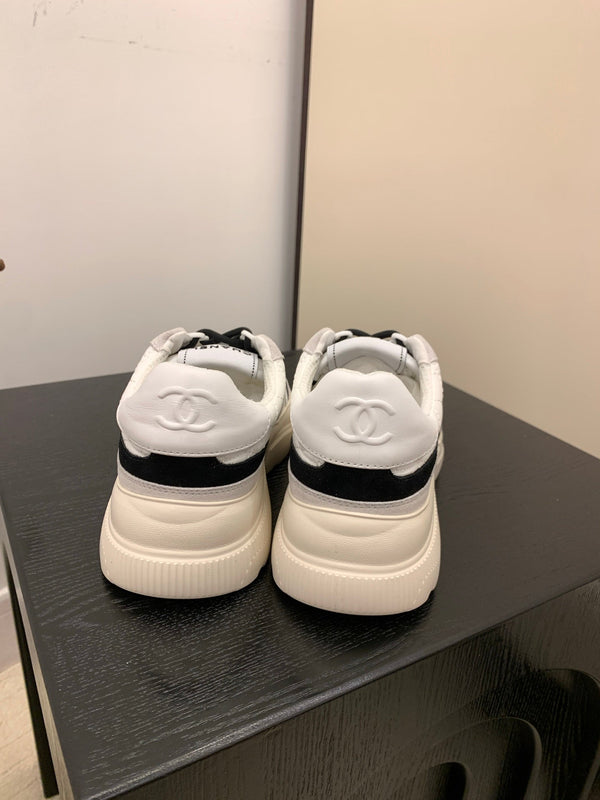 CC Alexander McQueen Sneakers Cream Gray Black Leather and Ceiling Fabric 537191