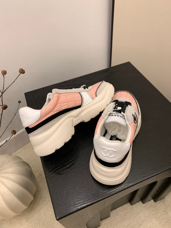 CC Alexander McQueen Sneakers Pink Gray Black Leather and Ceiling Fabric 537192