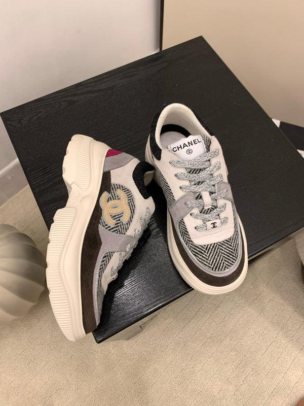 CC Alexander McQueen Sneakers Multicolor  Suede and Tweed Fabric 537194