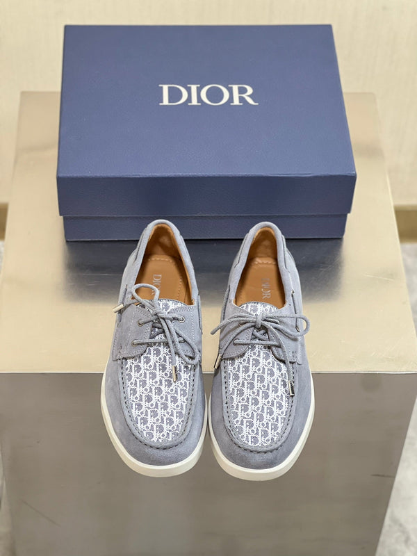 CD GRANVILLE BOAT SHOE STONE SUEDE