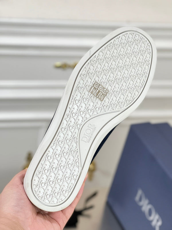 CD GRANVILLE BOAT SHOE STONE SUEDE