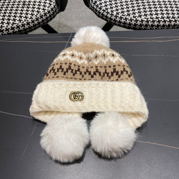 BEANIE HAT IN COLORFUL WOOL 394007