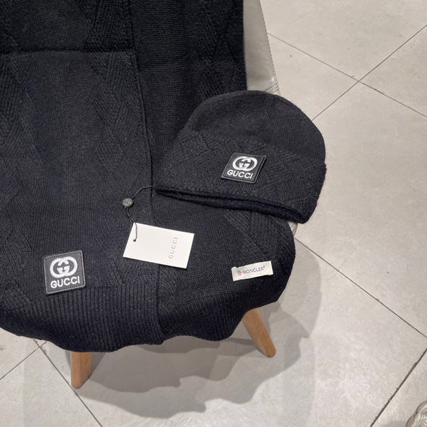 SET SCIARPA E CAPPELLO IN CASHMERE NERO E PELLICCIA DI LAPIN 397374 