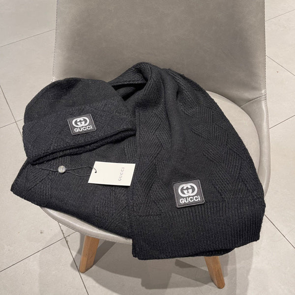 SET SCIARPA E CAPPELLO IN CASHMERE NERO E PELLICCIA DI LAPIN 397374 