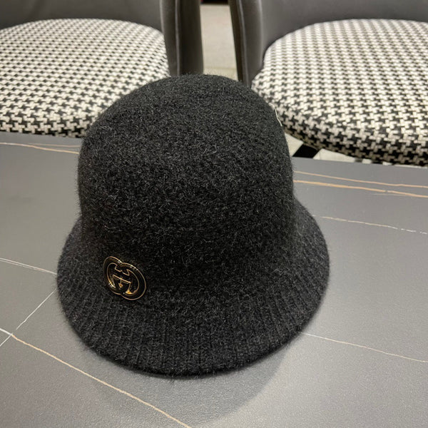 BUCKET HAT IN BLACK WOOL PLUSH 399230
