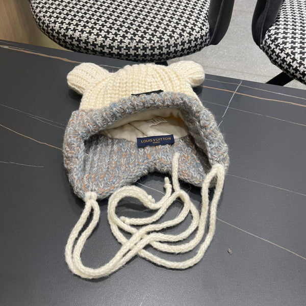 KNITTED BEANIE HAT WITH CUTE EARS IN WHITE MIX GRAY WOOL 403484