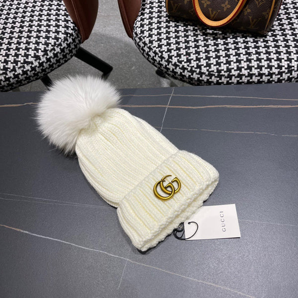 BEANIE HAT IN WHITE WOOL 403393