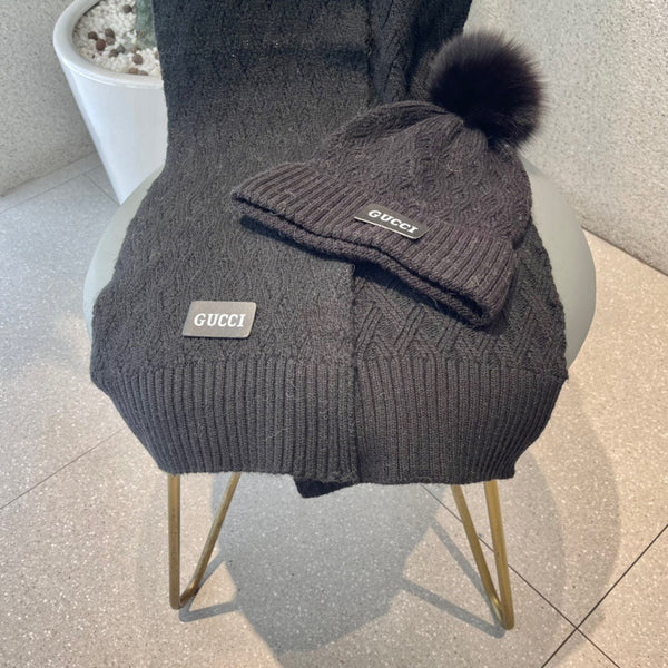 SET SCIARPA E CAPPELLO IN LANA NERA E PELLICCIA DI VOLPE 420833