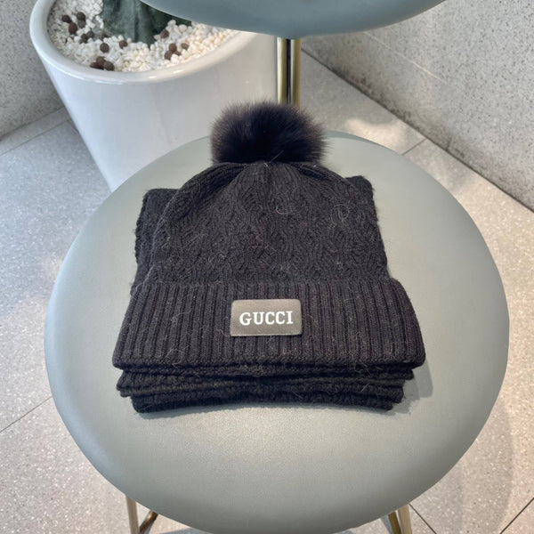 SET SCIARPA E CAPPELLO IN LANA NERA E PELLICCIA DI VOLPE 420833