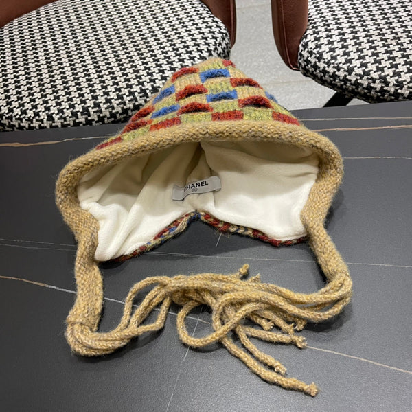 CAPPELLO IN LANA LAVORATA A MAGLIA COLORATO 425765 