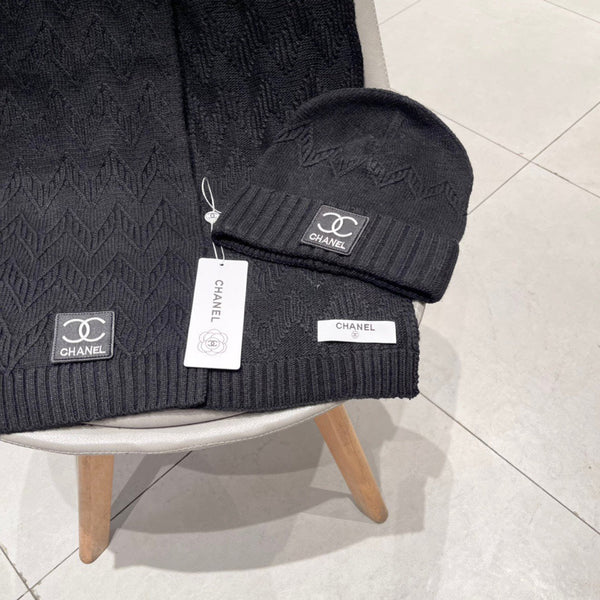 SET BERRETTO E SCIARPA NERO 427886 