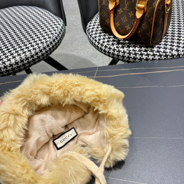 CAPPELLO DEERSTALKER IN LANA E PILE COLOR BISCOTTO 434697 