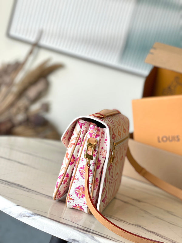 BORSA MÉTIS 25 IN TELA CON MONOGRAMMA CORALLO E FERRAMENTA ORO