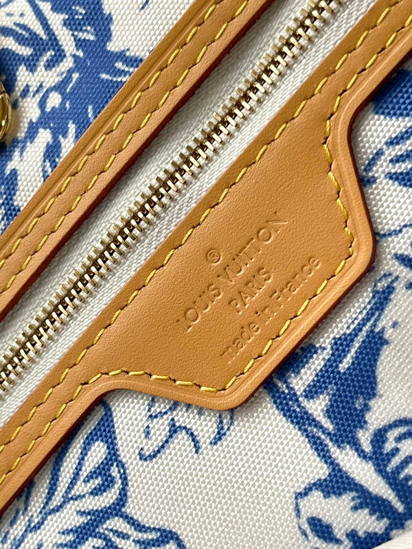 NEVERFULL MM 31 IN TELA CON PIASTRELLE MONOGRAMMA BLU LAGUNA