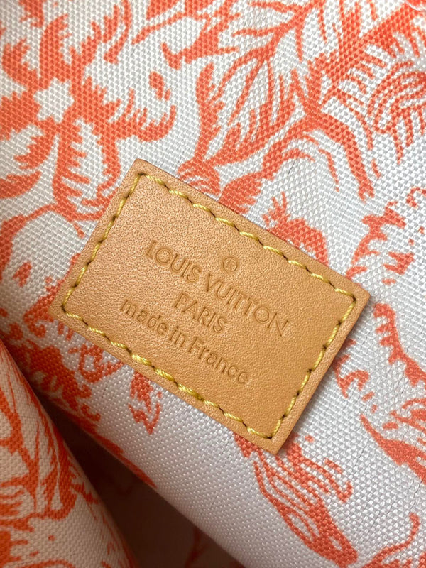 NEVERFULL MM 31 IN TELA CON PIASTRELLE MONOGRAMMA CORALLO