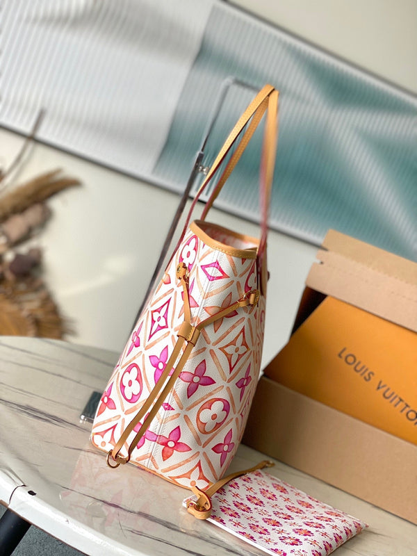 NEVERFULL MM 31 IN TELA CON PIASTRELLE MONOGRAMMA CORALLO