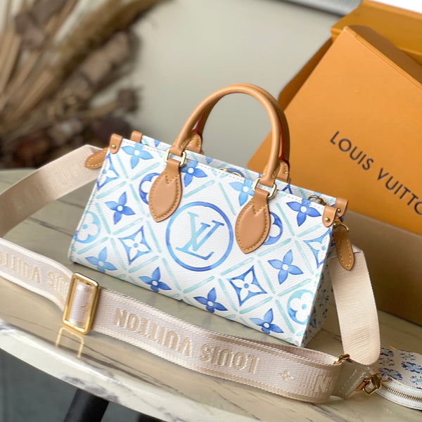 ONTHEGO EAST WEST 25 IN TELA CON PIASTRELLE MONOGRAMMA BLU LAGUNA