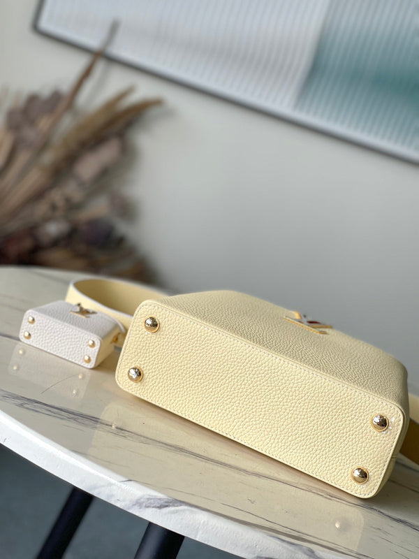 CAPUCINES BB 26 IN TAURILLON GIALLO BANANA