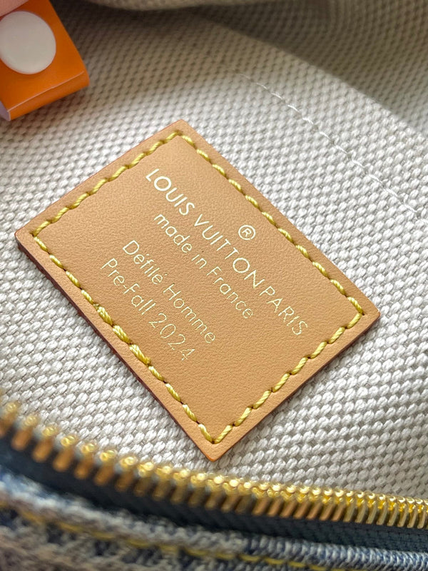 BORSA CHESS MESSENGER 24 IN DENIM A QUADRI BLU COLUMBIA 3D