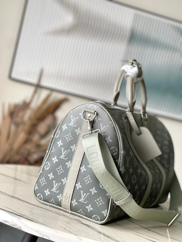 BORSA A TRACOLLA KEEPALL 45 IN TELA GRIGIA CON MONOGRAMMA SFUMATO