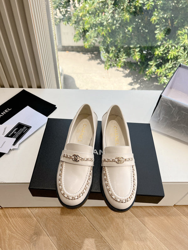 CC Moccasins White Chain Lambskin