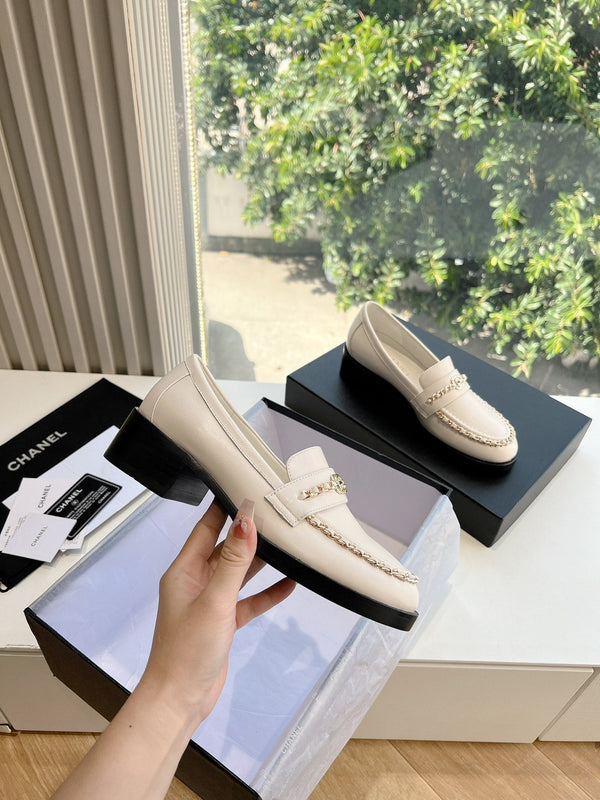 CC Moccasins White Chain Lambskin