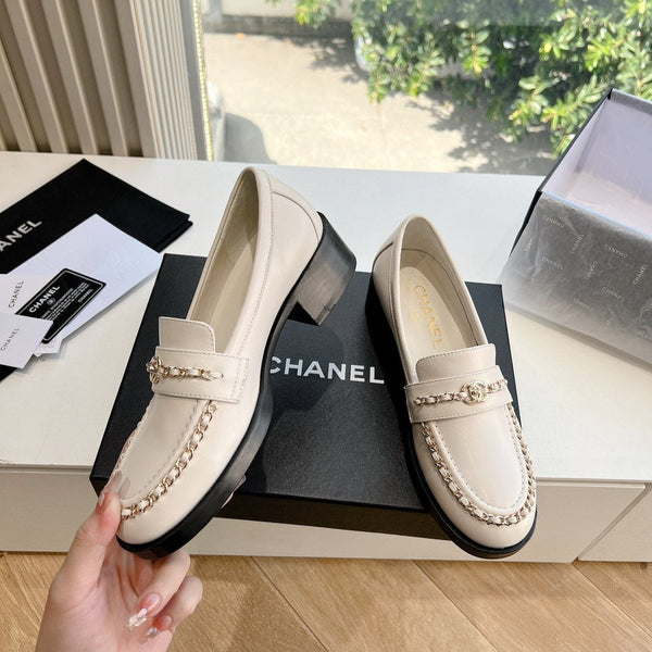 CC Moccasins White Chain Lambskin