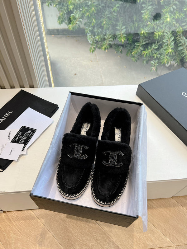 CC Moccasins Black Chain Suede And Fleece