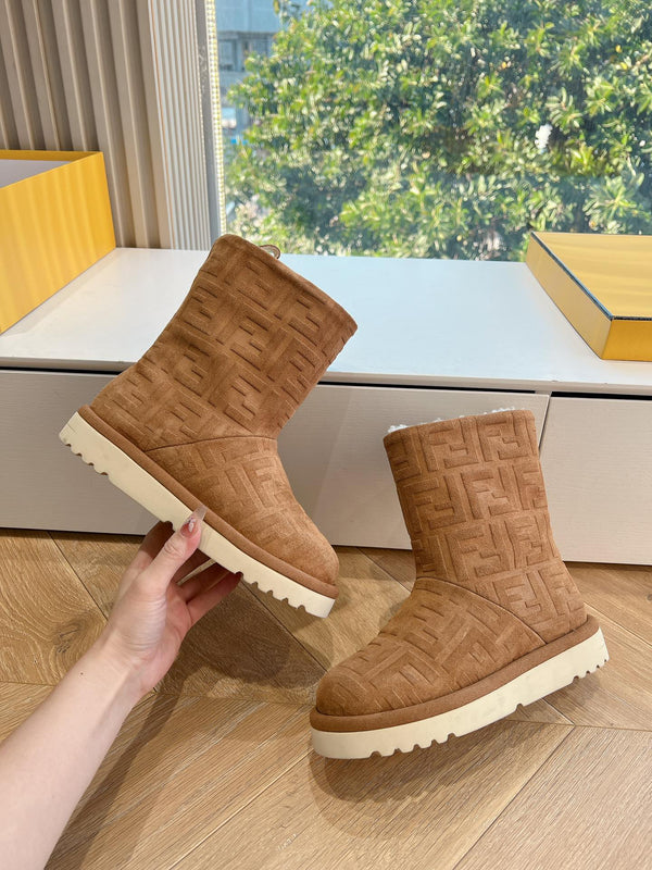 Fendi Apres Chic with FF chamois Boots Brown Suede 475234