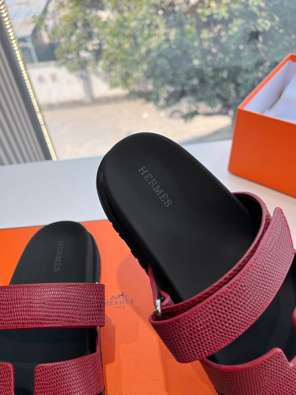 HM Chypre Sandal Blood Red Grained Calfskin 2027966