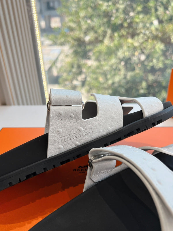 SANDALO CYPRUS IN VITELLO BIANCO MARTELLATO