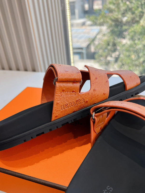 CHYPRE SANDAL IN VIVID ORANGE GRAINED CALFSKIN