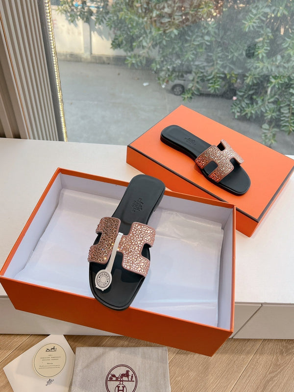 HM 25 Oran Sandal Black Nude Calfskin Rhinestone