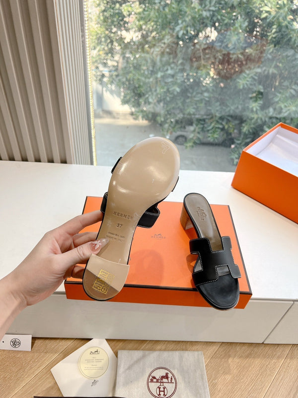 OASIS SANDAL IN BLACK CALFSKIN