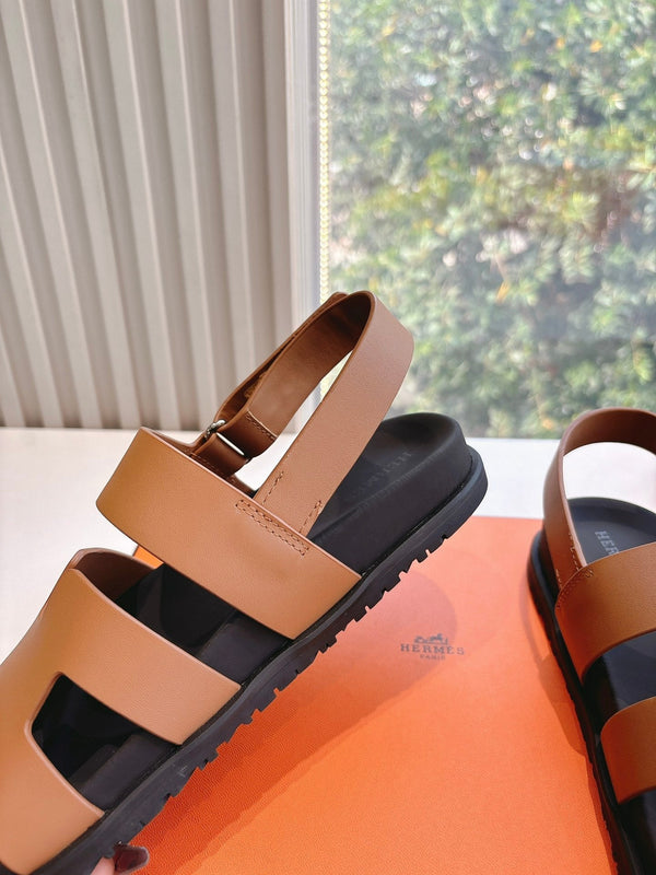 Sandalo HM 25 Genius in pelle di vitello nera dorata