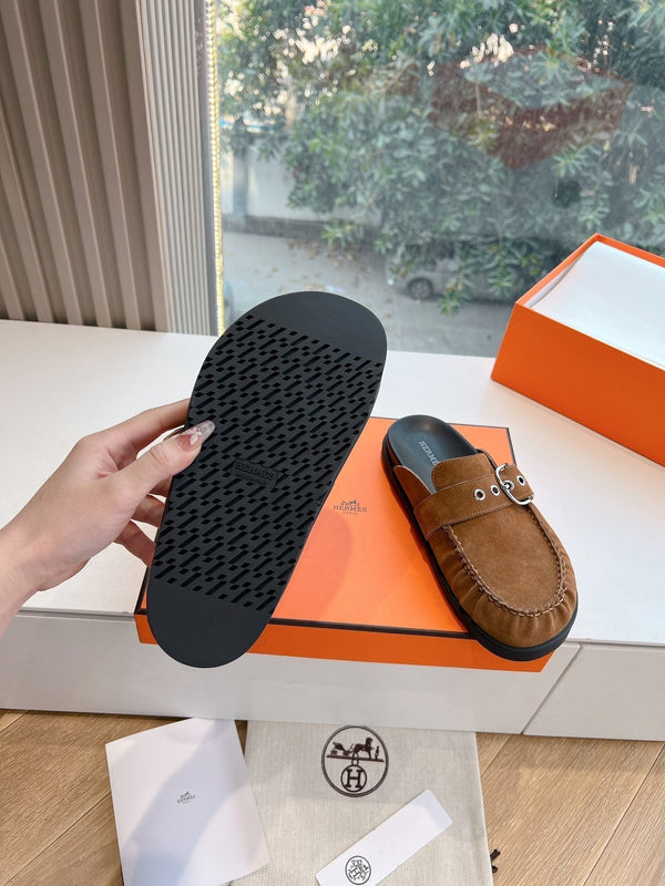 HM 25 Key Mule in pelle scamosciata dorata