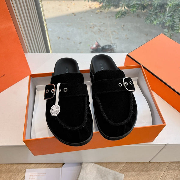 HM 25 Key Mule in pelle scamosciata nera