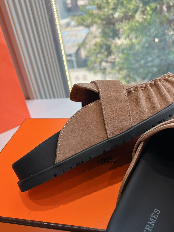 HM 25 Key Mule in pelle scamosciata marrone