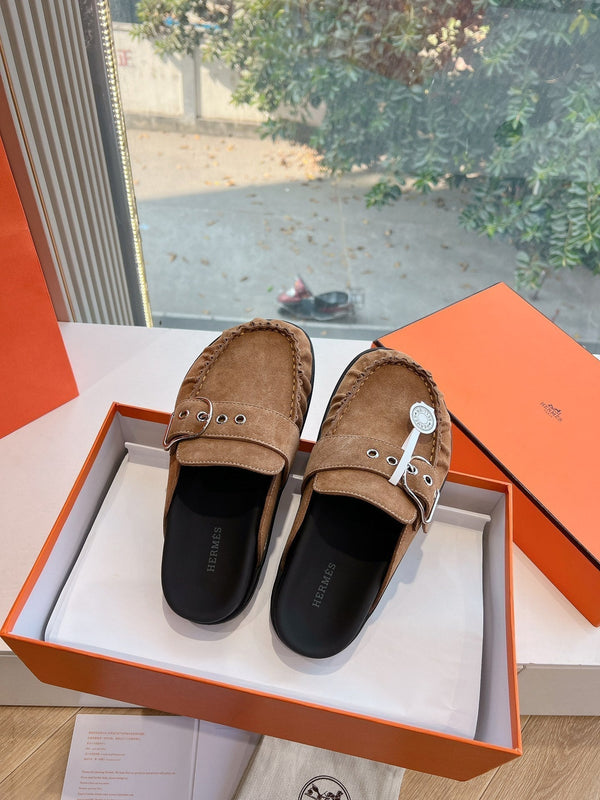 HM 25 Key Mule in pelle scamosciata marrone